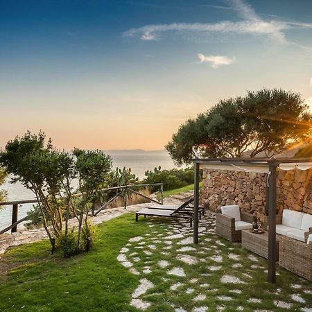 Angolo Di Paradiso Sul Mare Geremeas Exterior photo