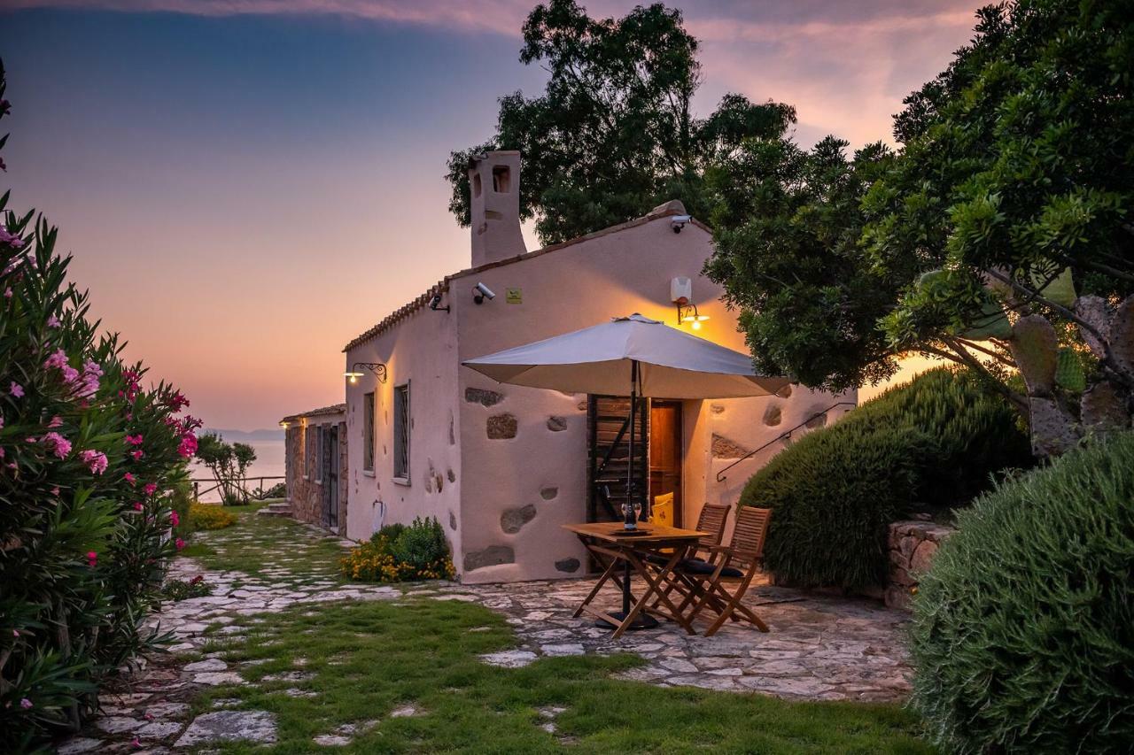 Angolo Di Paradiso Sul Mare Geremeas Exterior photo